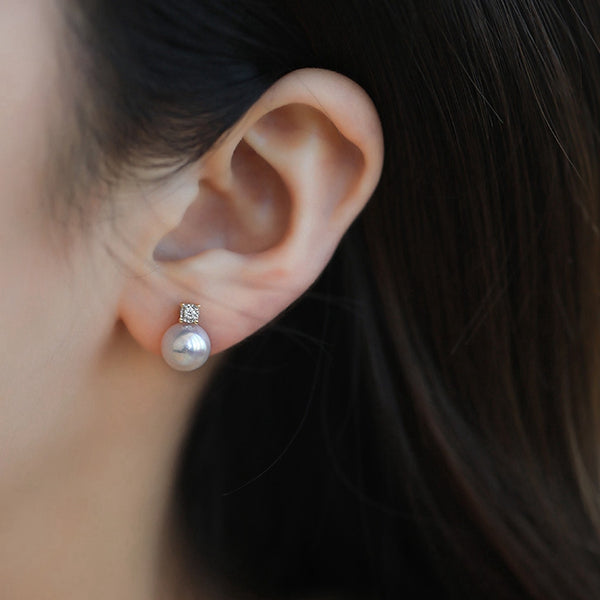 Japanese-White-Akoya-Cultured-Pearl-Stud-Earrings